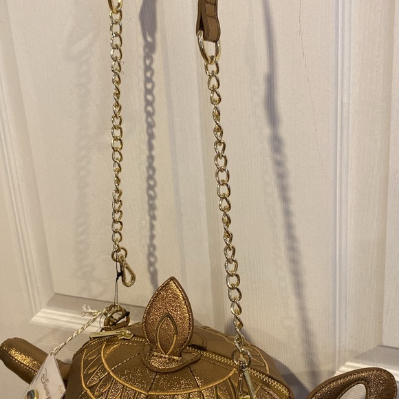 BNWT Stitch Shoppe by Loungefly Disney Aladdin Genie Lamp Crossbody - Picture 6 of 11